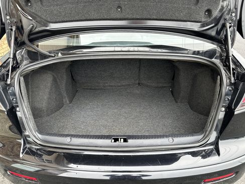 Used 2017 Mitsubishi Lancer ES image 11