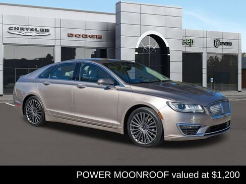 Used 2018 Lincoln MKZ Reserve image 1