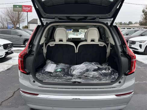 New 2026 Volvo XC90 T8 Ultra w/ Protection Package Premier image 13