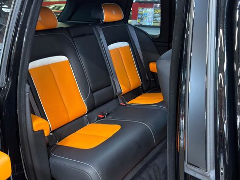 Used 2025 Rolls-Royce Cullinan image 26
