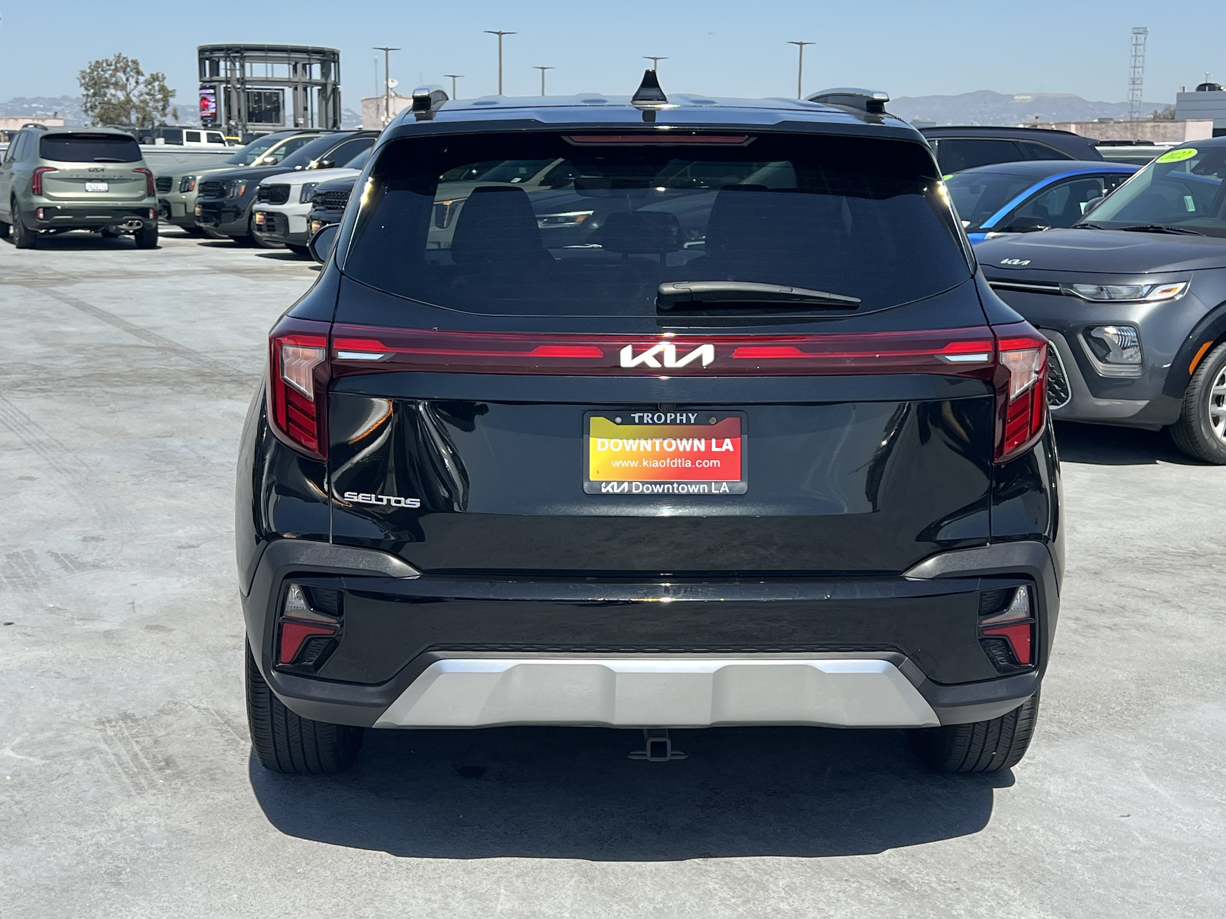 Certified 2024 Kia Seltos EX FWD image 6