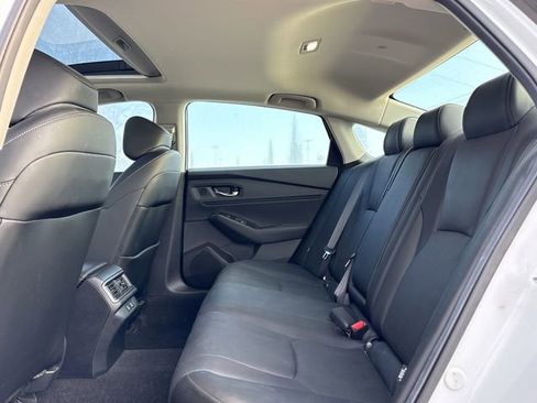 Used 2024 Honda Accord Touring image 10
