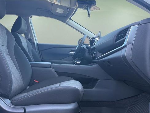 New 2026 Nissan Rogue SV w/ Cold Weather Package AWD/4WD image 11