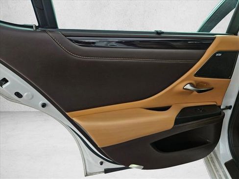 Used 2021 Lexus ES 350 Ultra Luxury image 18