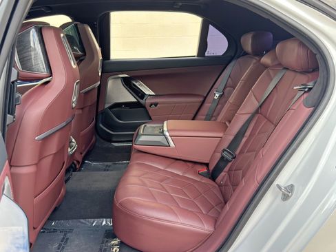 Used 2023 BMW 740i RWD image 53