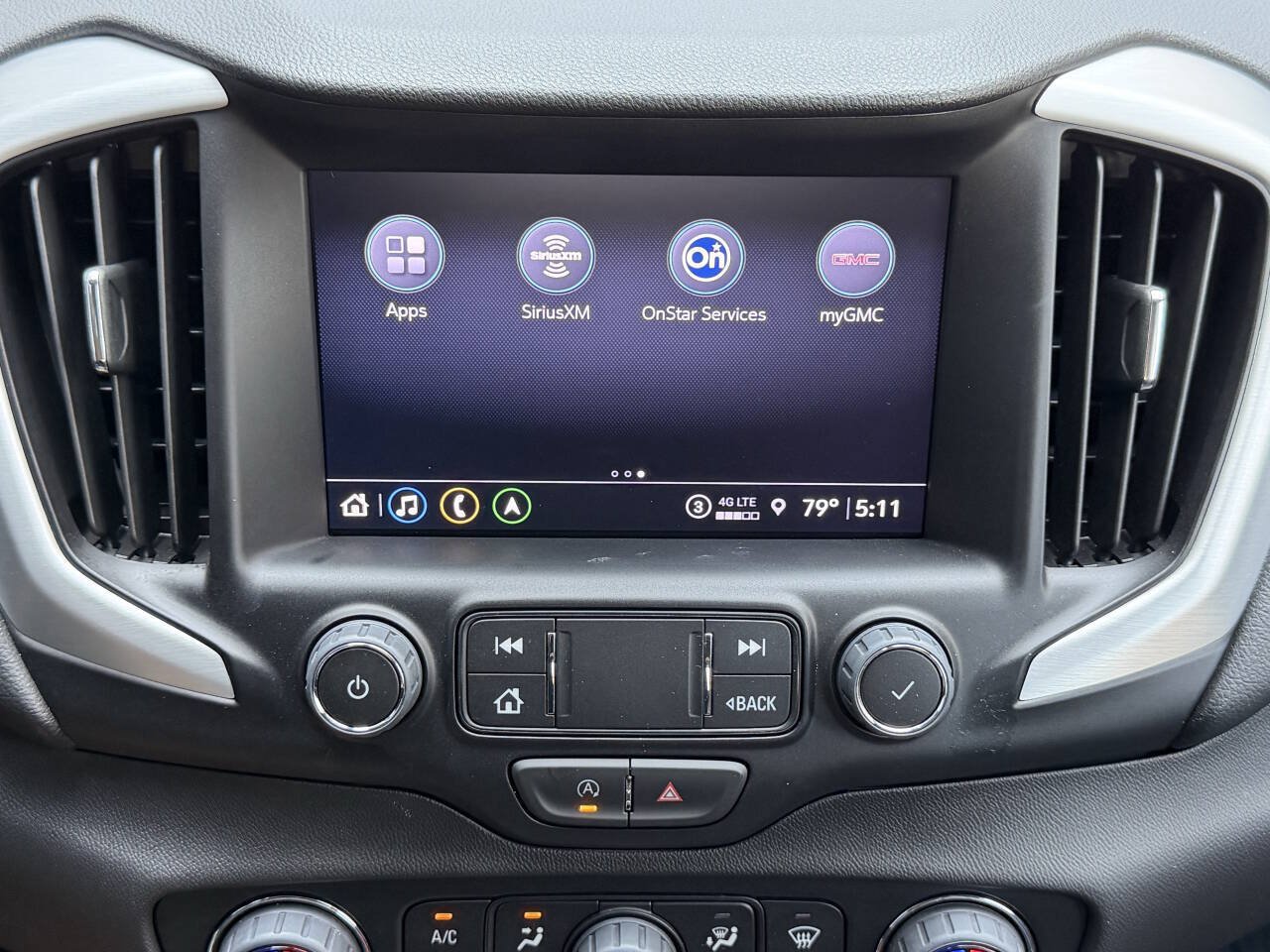 Used 2024 GMC Terrain SLT w/ Infotainment Package II AWD/4WD image 29