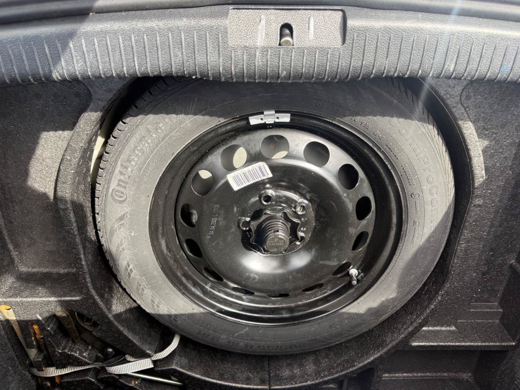 Used 2008 Volkswagen Rabbit S FWD image 18