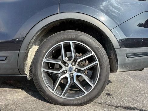 Used 2019 Ford Explorer Sport w/ Equipment Group 401A AWD/4WD image 35