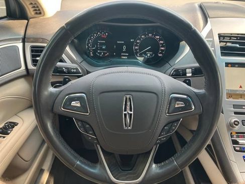 Used 2017 Lincoln MKZ Reserve w/ Climate Package AWD/4WD image 12