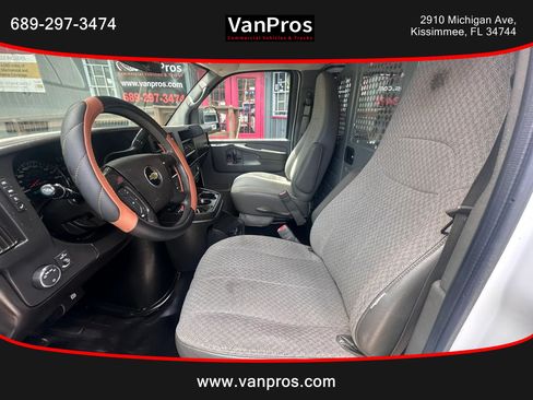 Used 2014 Chevrolet Express 2500 RWD image 9