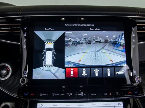 Used 2023 Jeep Grand Wagoneer Series III w/ Rear Seat Video Group 1 image 33