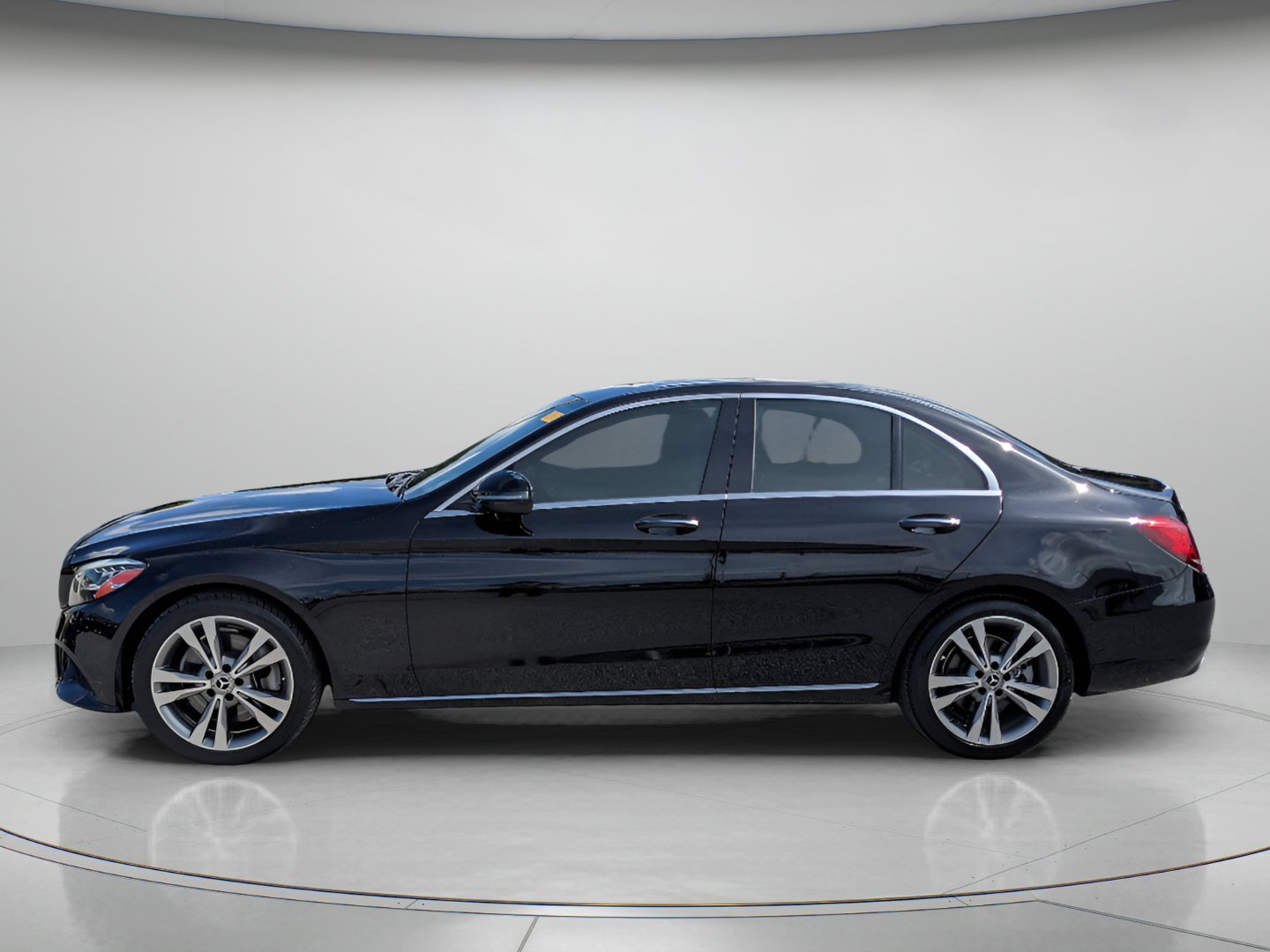 Used 2019 Mercedes-Benz C 300 Sedan image 5