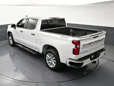 Used 2021 Chevrolet Silverado 1500 Custom AWD/4WD image 17