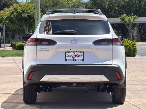 New 2026 Toyota Corolla Cross LE FWD image 5