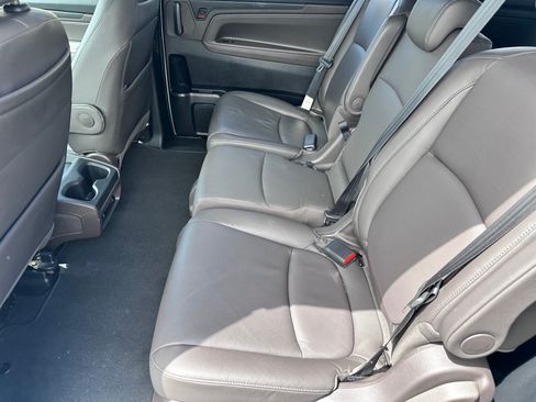 Used 2018 Honda Odyssey EX-L image 6