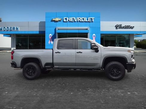 Certified 2026 Chevrolet Silverado 2500 ZR2 AWD/4WD image 6