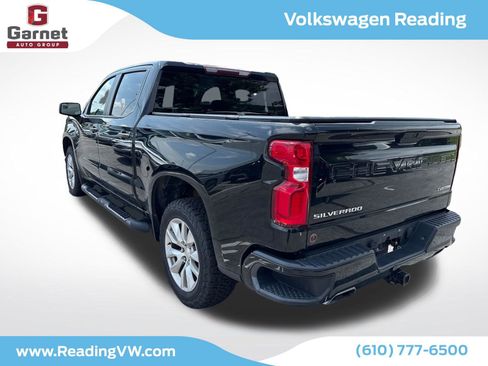 Used 2020 Chevrolet Silverado 1500 Custom w/ Custom Value Package AWD/4WD image 3