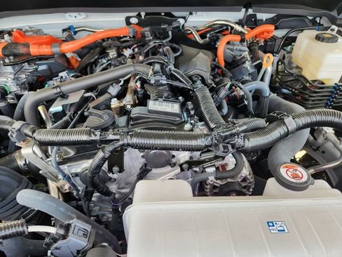 New 2025 Toyota Tacoma 4x4 Double Cab Hybrid image 24