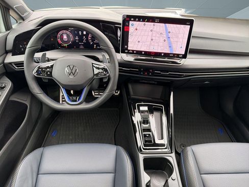 New 2026 Volkswagen Golf image 27