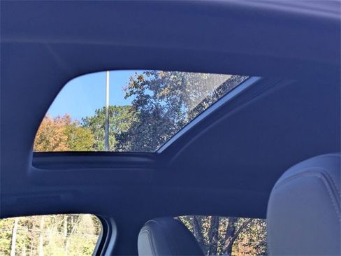 New 2026 Chevrolet Equinox EV RS image 12