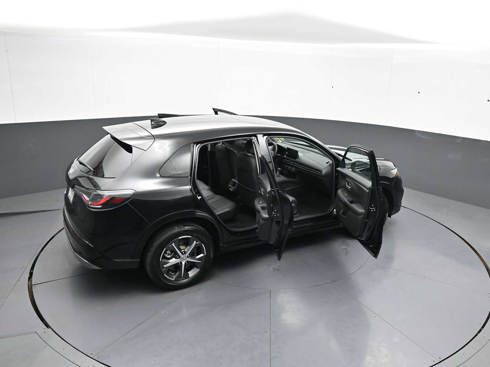 Used 2024 Honda HR-V EX-L image 44