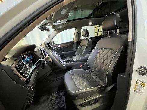 Used 2024 Volkswagen Atlas SEL Premium R-Line AWD/4WD image 11