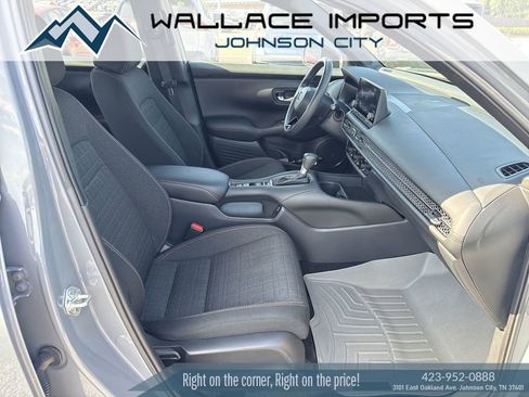 Used 2025 Honda HR-V Sport image 37