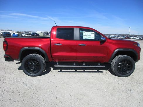 New 2026 GMC Canyon Denali image 3