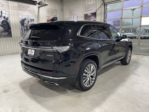 New 2026 Buick Enclave Avenir w/ Super Cruise Package image 8