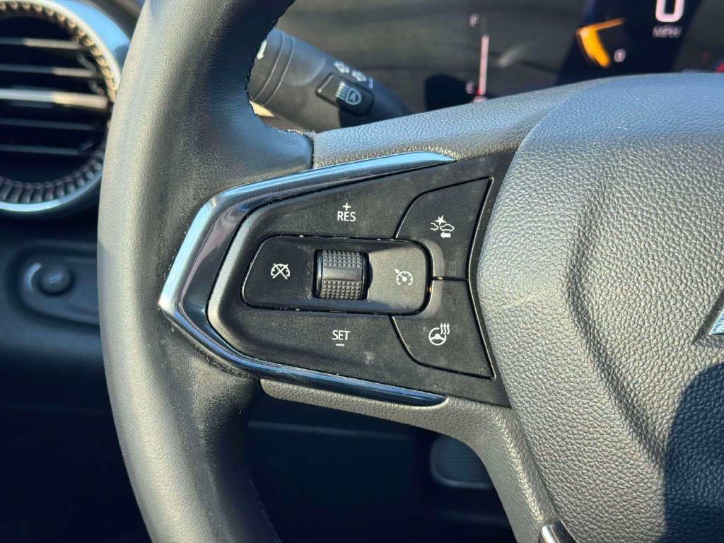 Used 2025 Chevrolet Trax ACTIV w/ Driver Confidence Package FWD image 22