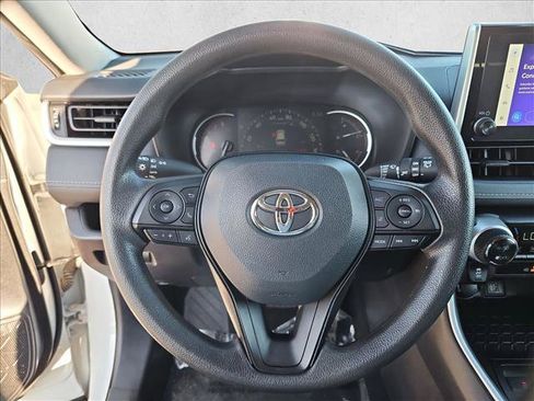 Used 2025 Toyota RAV4 XLE FWD image 13