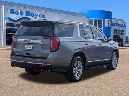 Used 2021 GMC Yukon Denali w/ Advanced Technology Package image 5