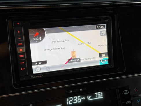 Used 2015 Toyota Avalon XLE FWD image 14