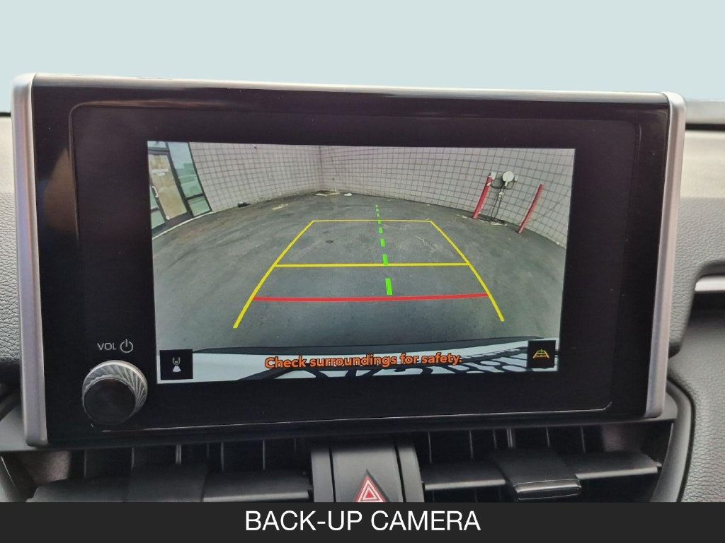 Used 2024 Toyota RAV4 LE FWD image 21