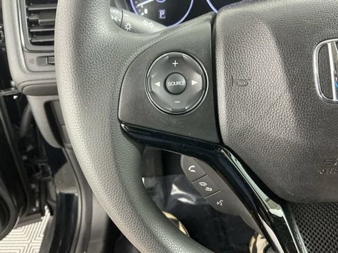 Used 2019 Honda HR-V LX image 27