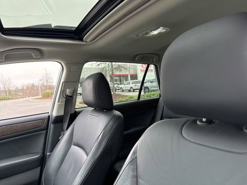 Used 2018 Subaru Outback 3.6R Limited image 8