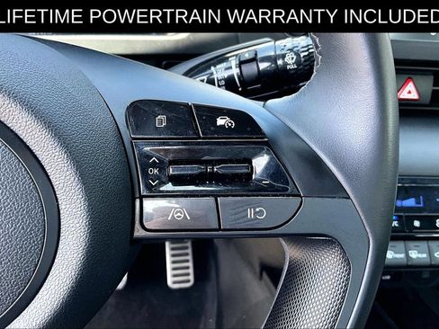 Used 2025 Hyundai Elantra Sport FWD image 26