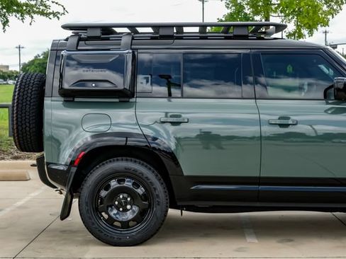 New 2026 Land Rover Defender 110 Trophy Edition AWD/4WD image 8