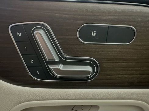 New 2026 Mercedes-Benz GLB 250 4MATIC image 19
