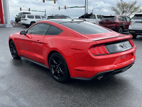 Used 2019 Ford Mustang Coupe w/ Black Accent Package RWD image 7
