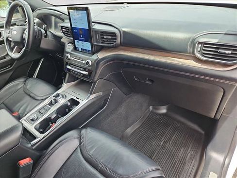 Used 2020 Ford Explorer Platinum w/ Premium Technology Package AWD/4WD image 30