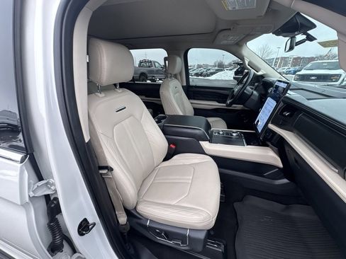 Certified 2024 Ford Expedition Max Platinum image 20