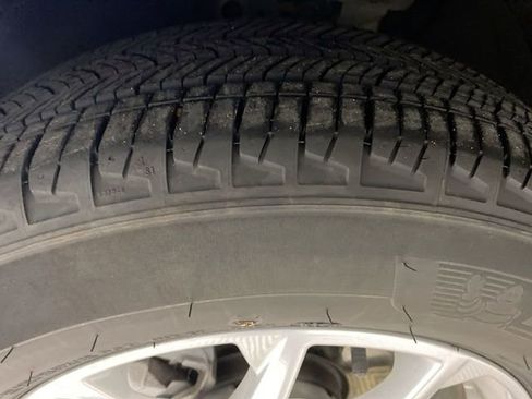 Used 2023 Chevrolet Equinox LT image 17