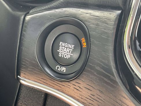 Used 2021 Jeep Grand Cherokee Summit AWD/4WD image 21