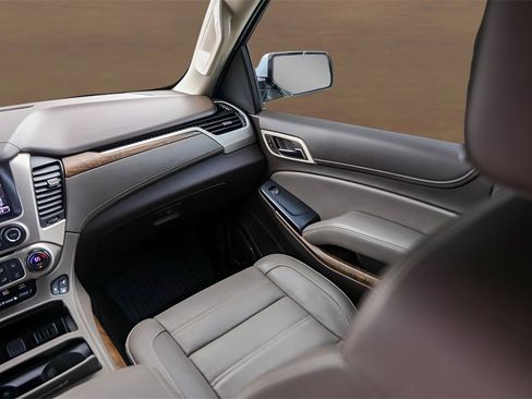 Used 2018 GMC Yukon Denali w/ Denali Ultimate Package image 26