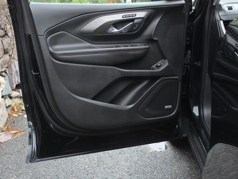 Used 2019 GMC Terrain SLT w/ Preferred Package image 12