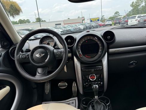 Used 2016 MINI Cooper Countryman S FWD image 9
