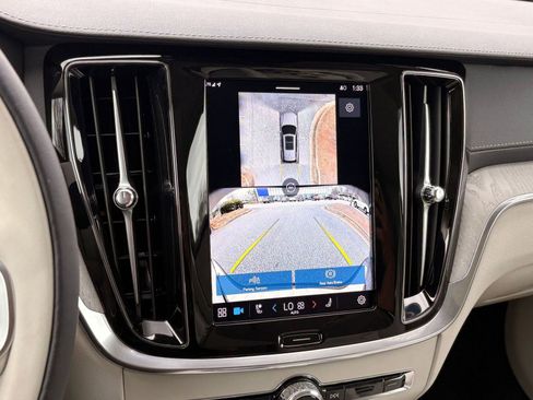 Certified 2025 Volvo V60 B5 Cross Country Ultra w/ Protection Package Premier image 30
