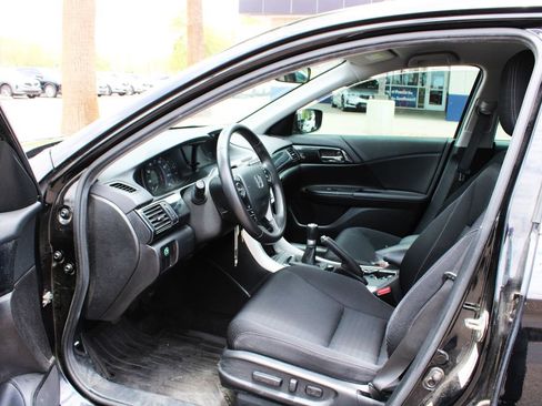 Used 2015 Honda Accord Sport image 9