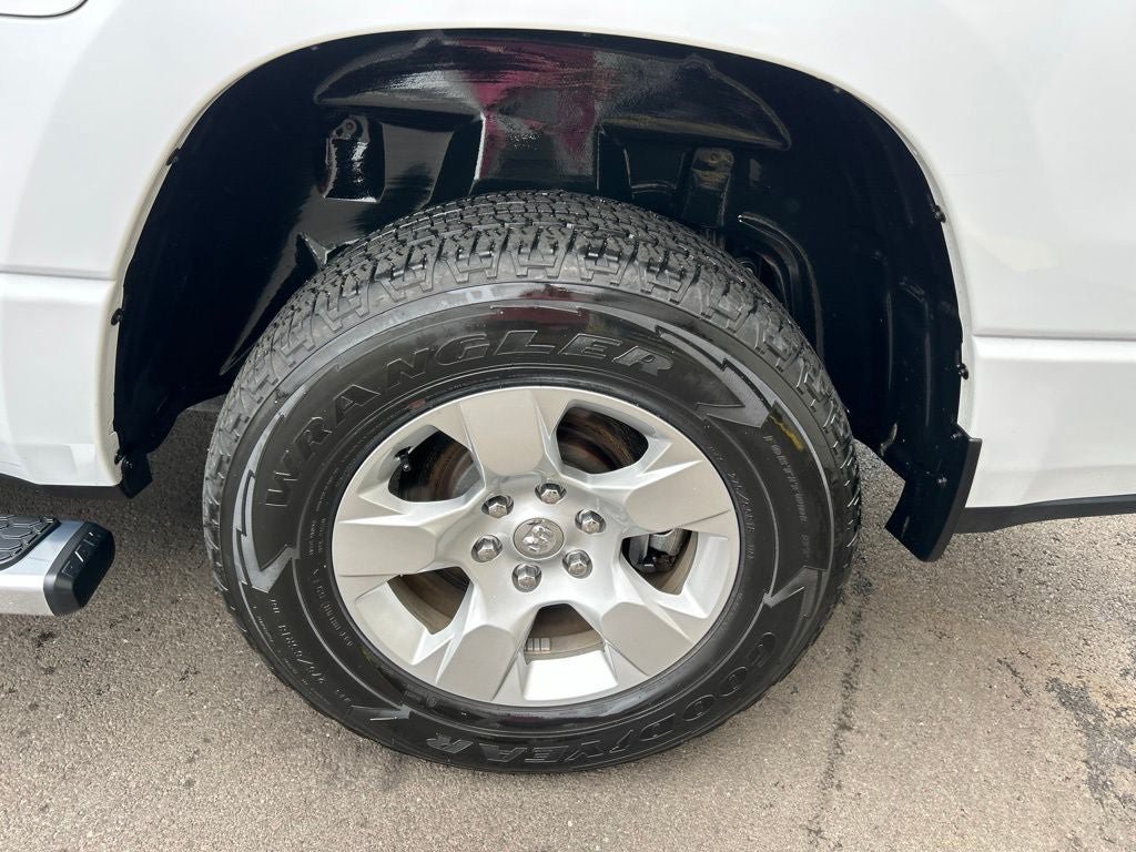 Used 2023 RAM 1500 Big Horn AWD/4WD image 32